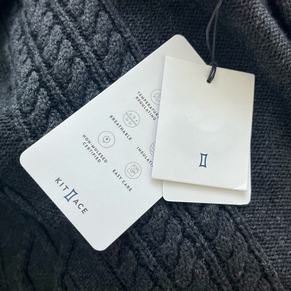 Kit & Ace CABLEKNIT MERINO TURTLENECK SWEATER - Heather Black - Picture 8 of 14